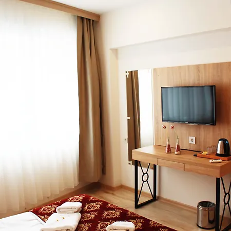 The Laıla Otel 3*