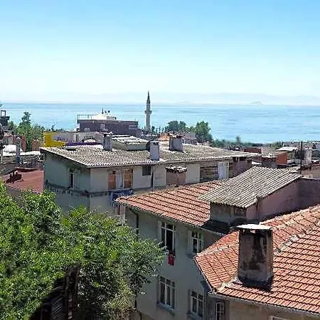 The Laila Hotel 3*