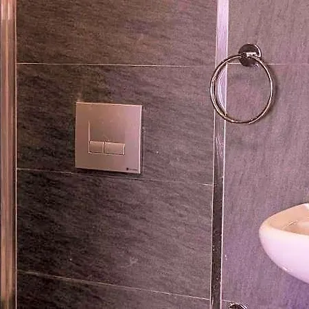 The Laila Hotel 3*